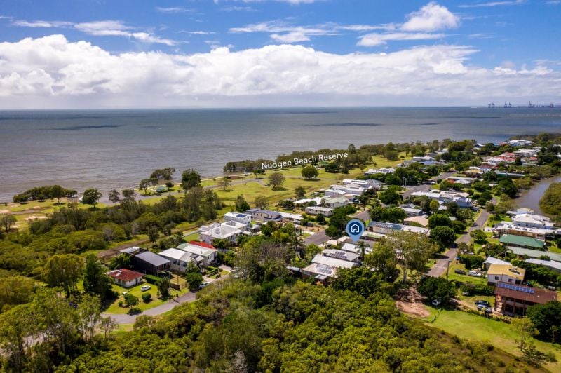 118 O'Quinn Street NUDGEE BEACH QLD, Nudgee Beach - Image 1