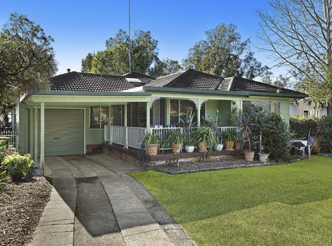 Real Estate For Sale 69 Lakedge Avenue Berkeley Vale , NSW