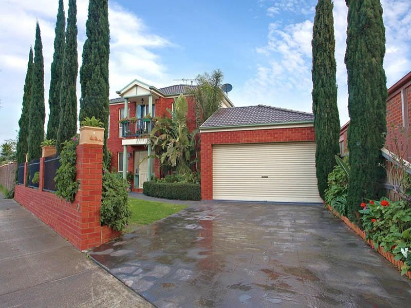 9 Nouvelle Grove SOUTH MORANG, South Morang - Thumbnail 2