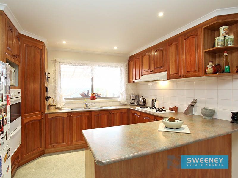 9 Curlew Avenue, Altona - Thumbnail 3