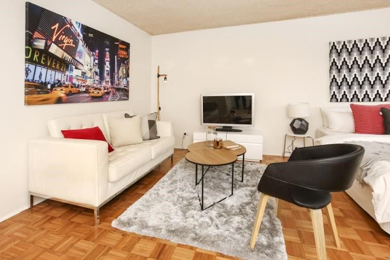 STUDIO FOR LEASE - HEART OF PRESTON