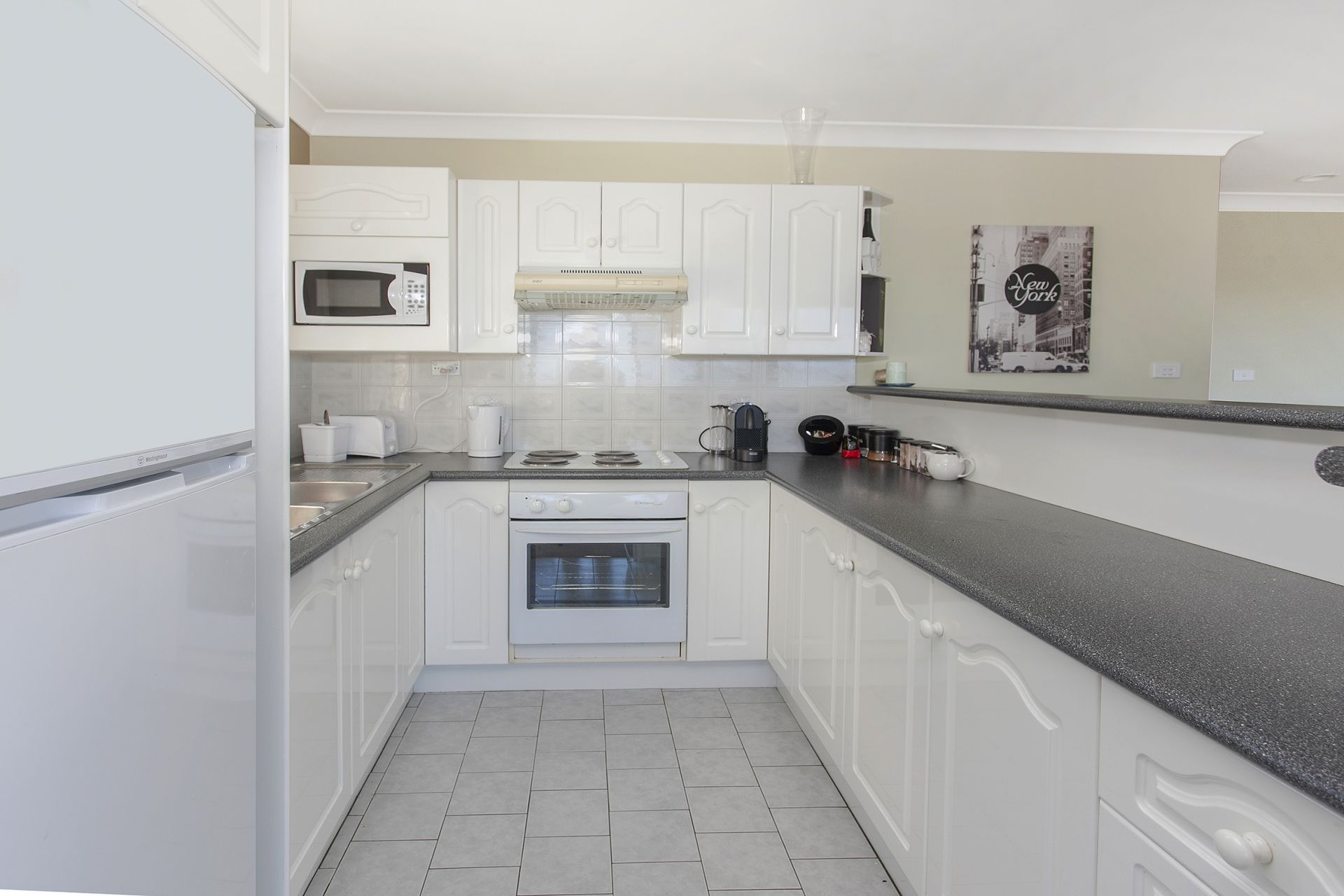 Real Estate For Lease 40a Spring Street Mount Keira , NSW