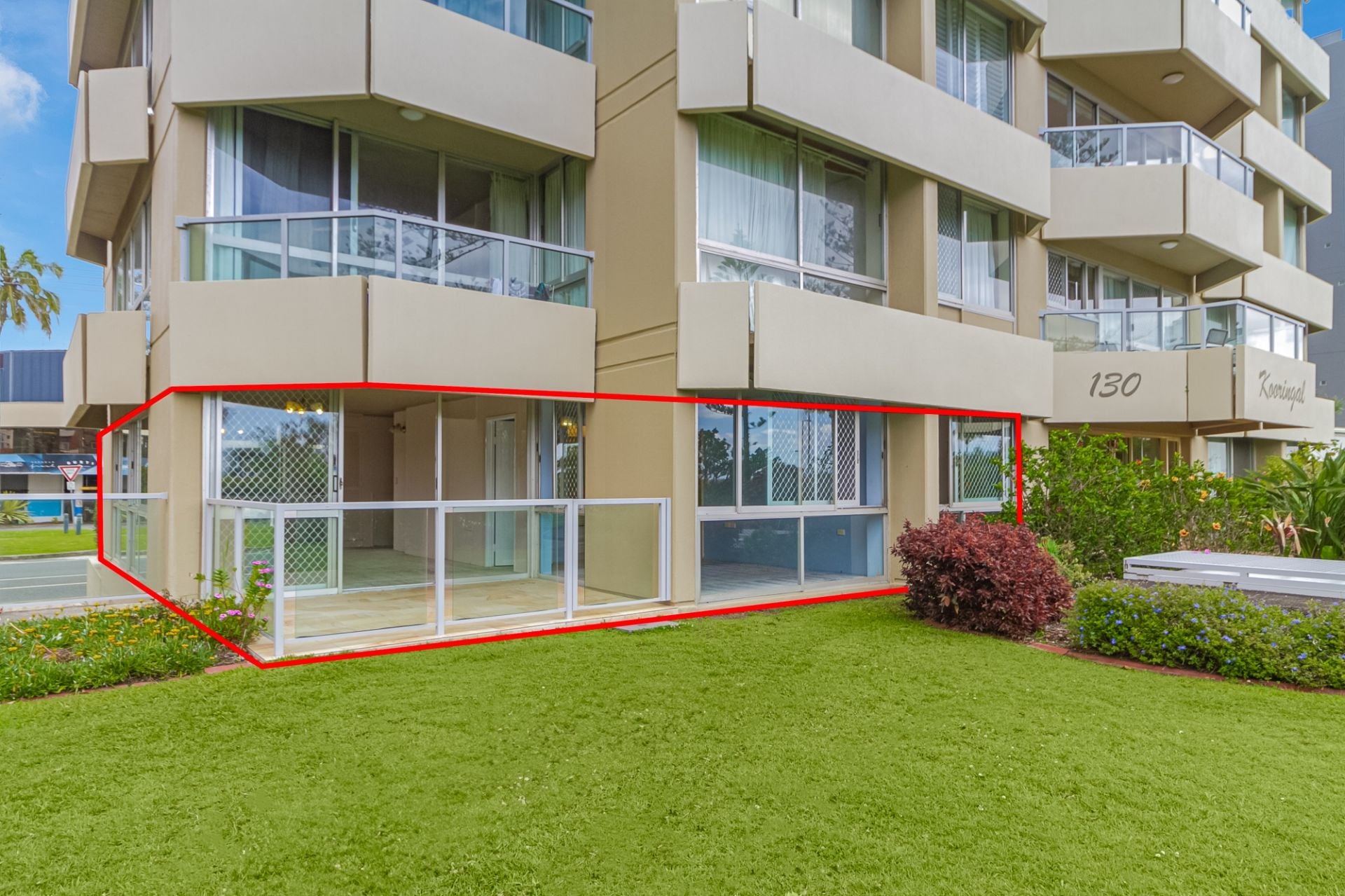 2/130 Marine Parade Coolangatta QLD, Coolangatta - Thumbnail 3