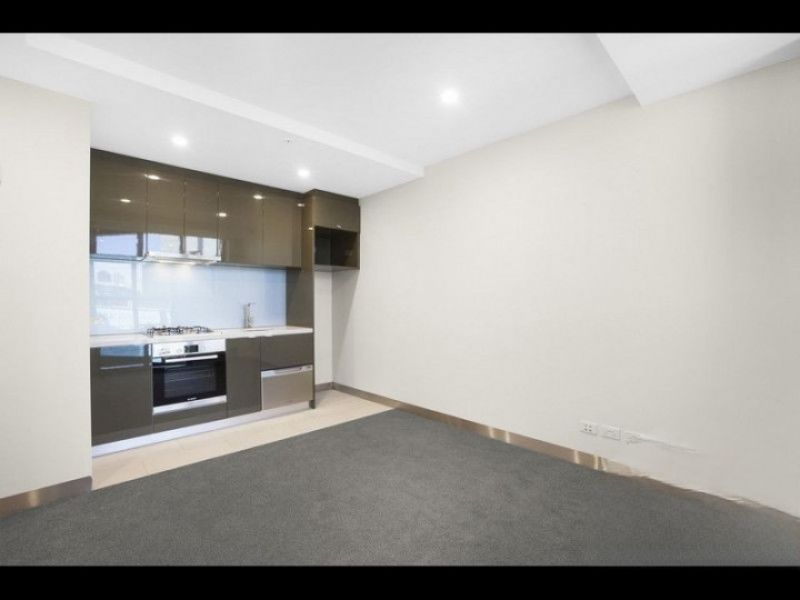 501/33 Clarke Street, Southbank - Thumbnail 4