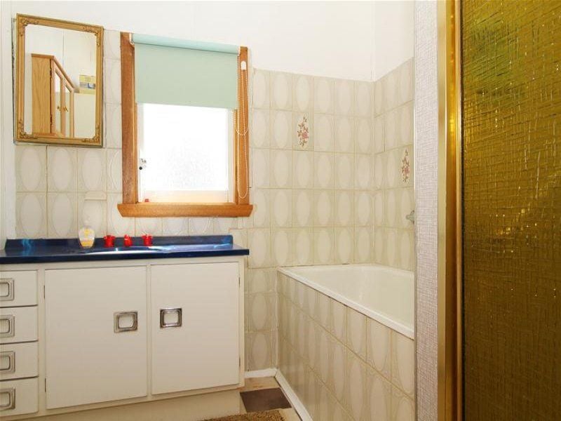 VICTORIAN CHARM WITH CITY COMFORTS