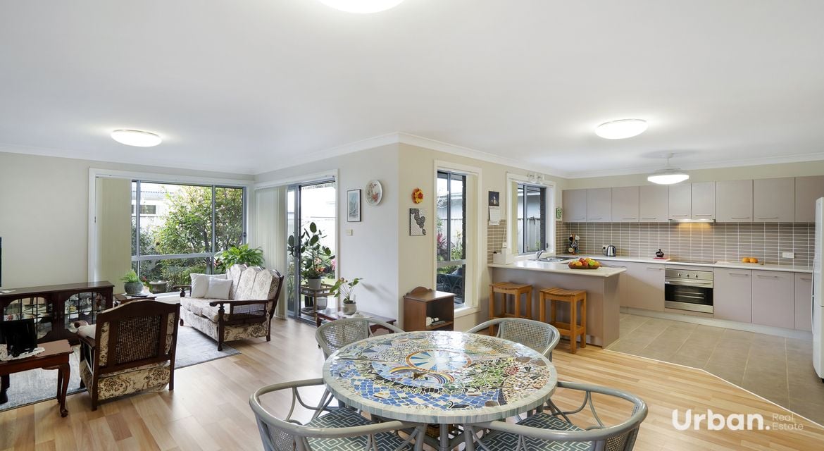 Fassifern 21b Awaba Street