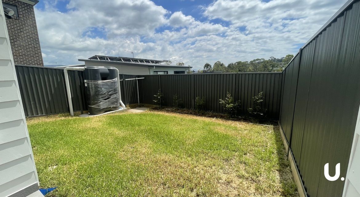 Tullimbar 37 Candelo Place