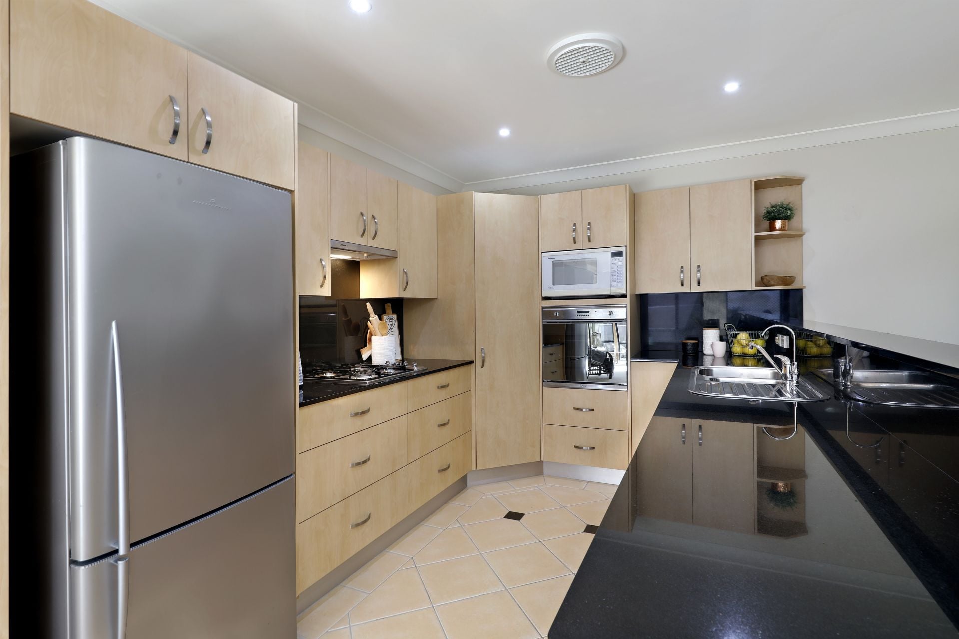 1/18A Hood Street, Miranda, Miranda - Thumbnail 5