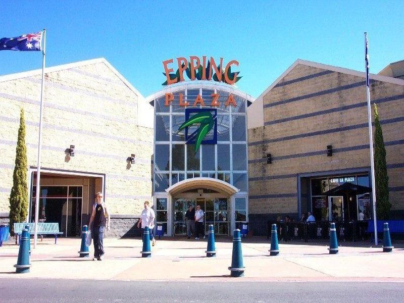 Walking distance to EVERYTHING!