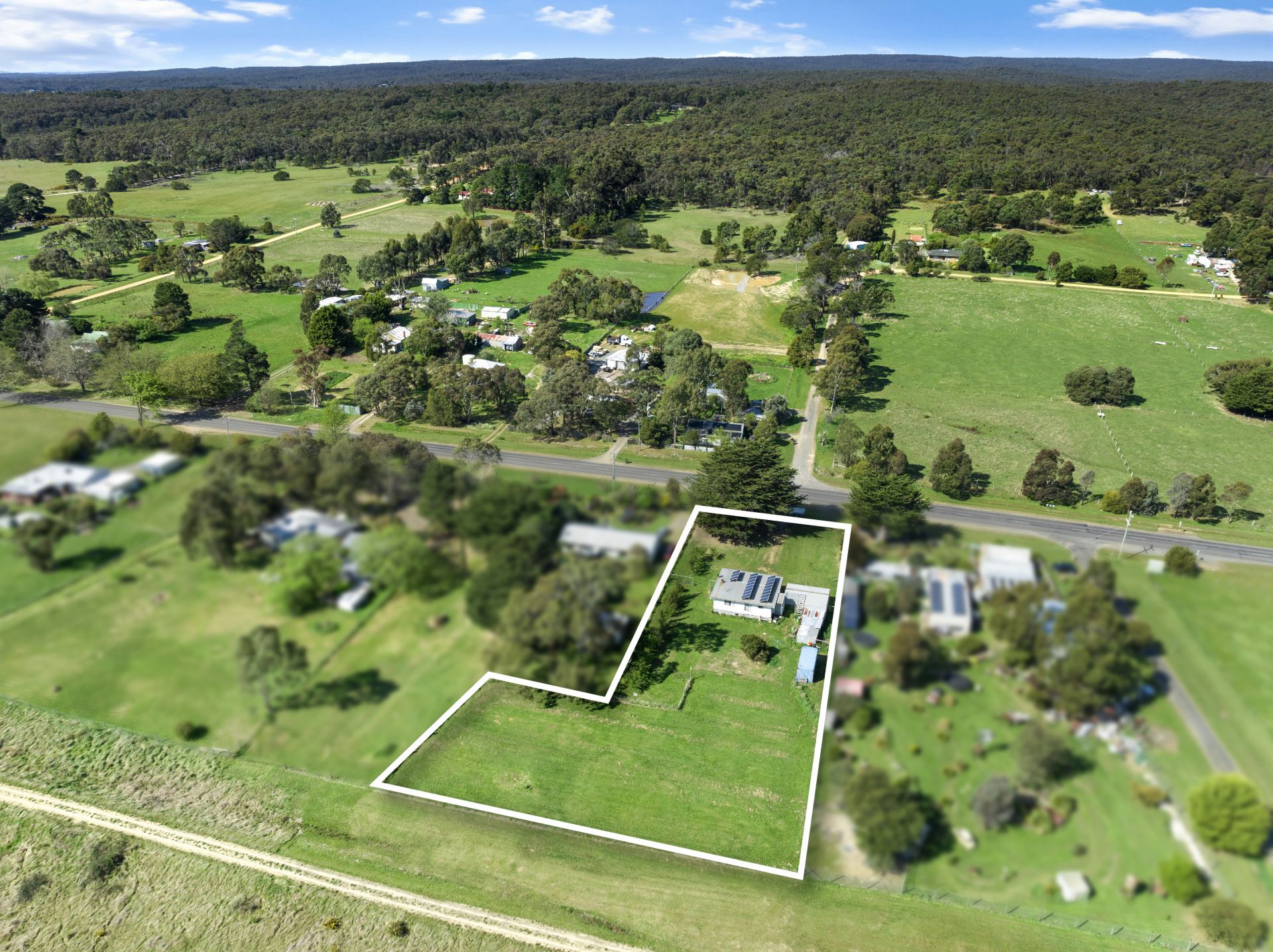 196 Scarsdale-Pitfield  Road, Newtown, Newtown - Thumbnail 2