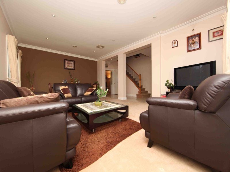 6 Red Oaks Way SOUTH MORANG, South Morang - Thumbnail 3