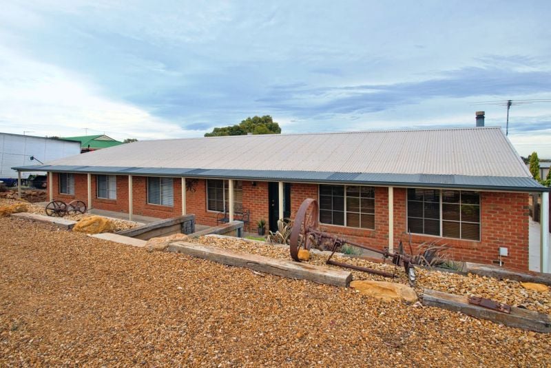 2 Campbell Court, Bacchus Marsh - Thumbnail 2