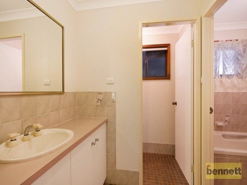 186 Lieutenant Bowen Drive, Bowen Mountain - Thumbnail 7