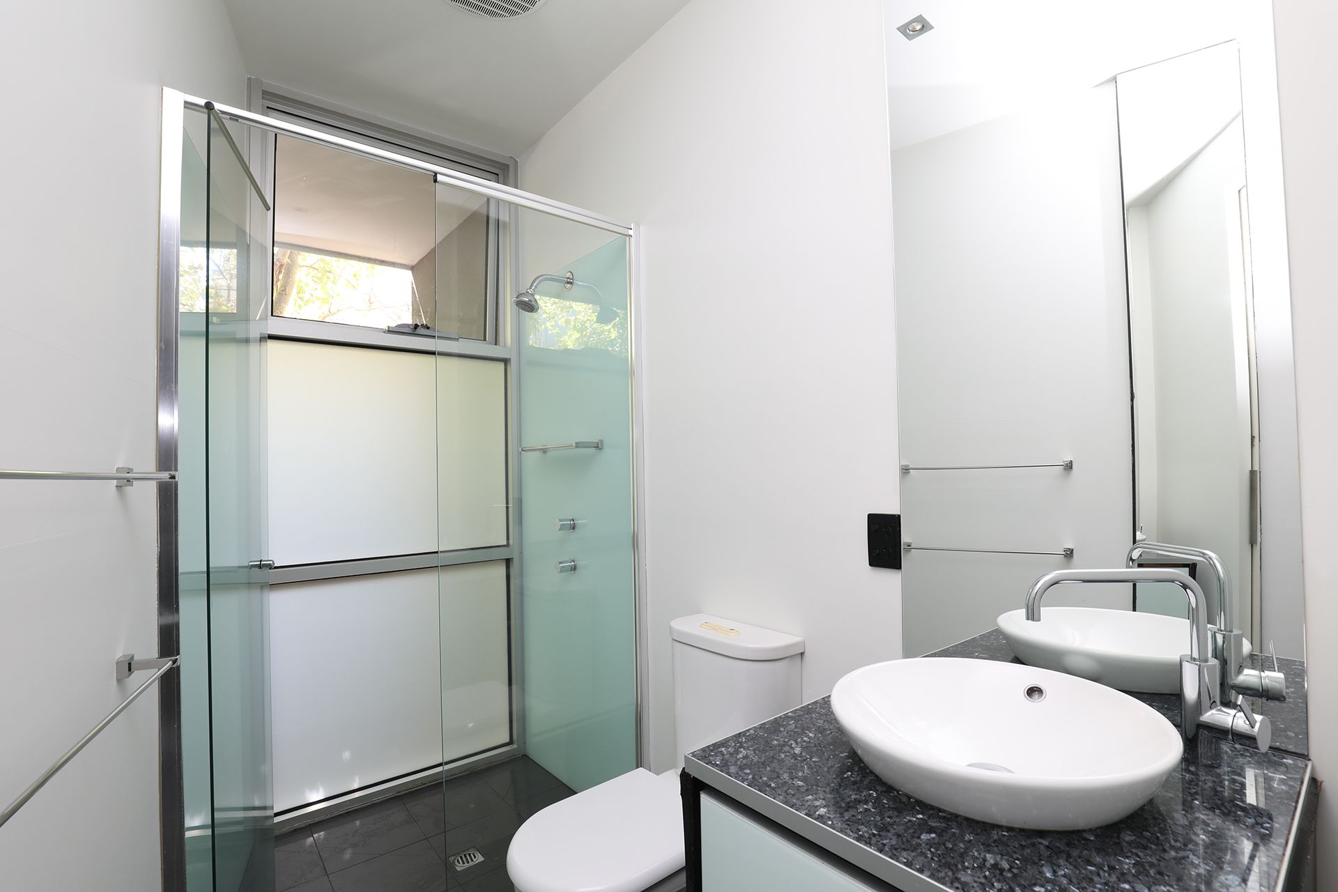 3/186 Barkly Street, St Kilda - Thumbnail 5