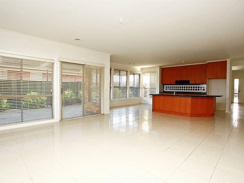 9 Grigorieva Court, Burnside - Thumbnail 4