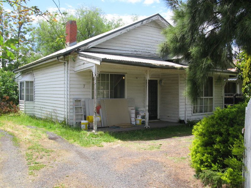 Real Estate For Sale 7 Lascelles Street Springvale , VIC