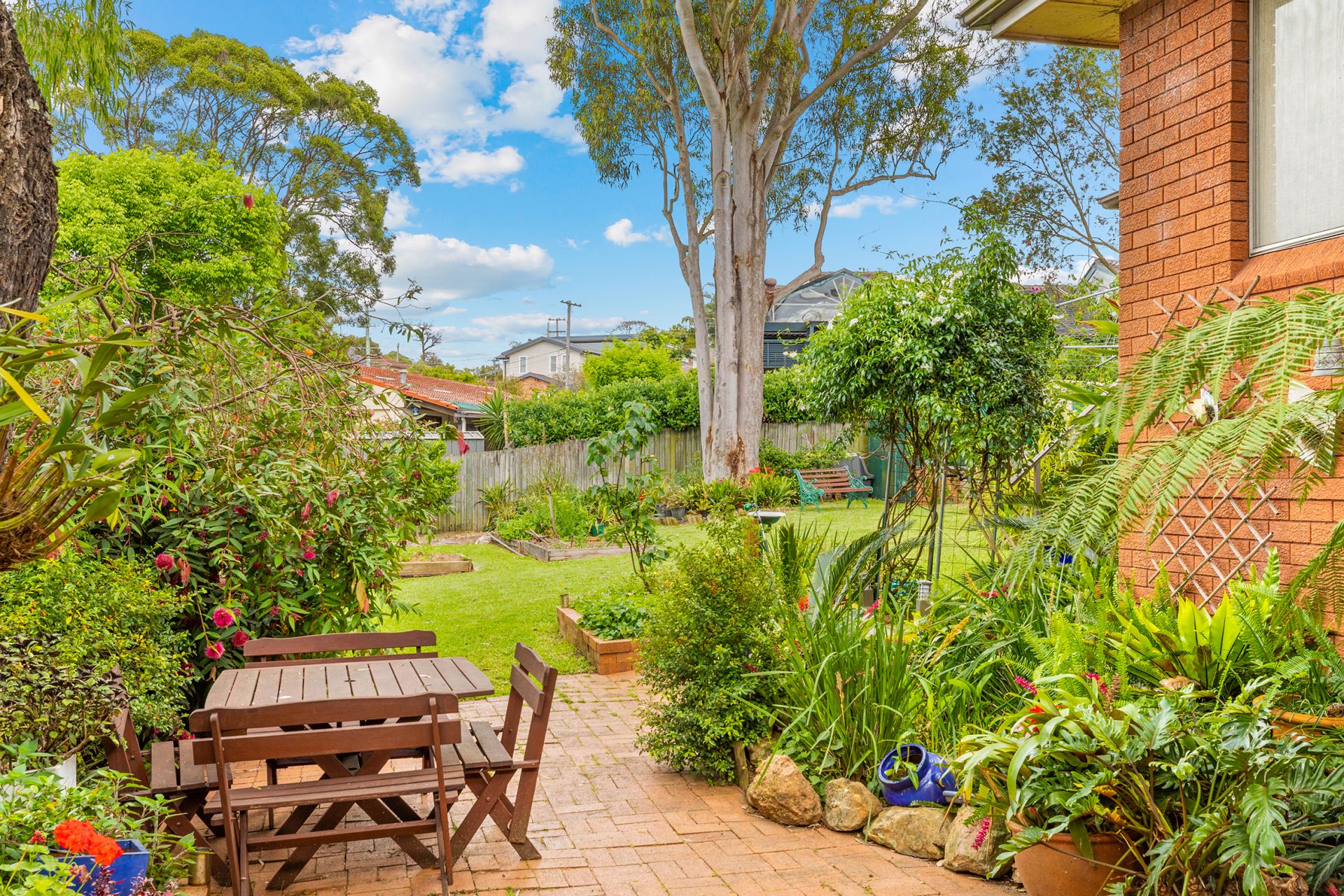 10 Jerome Avenue, Winston Hills Award Group Real Estate