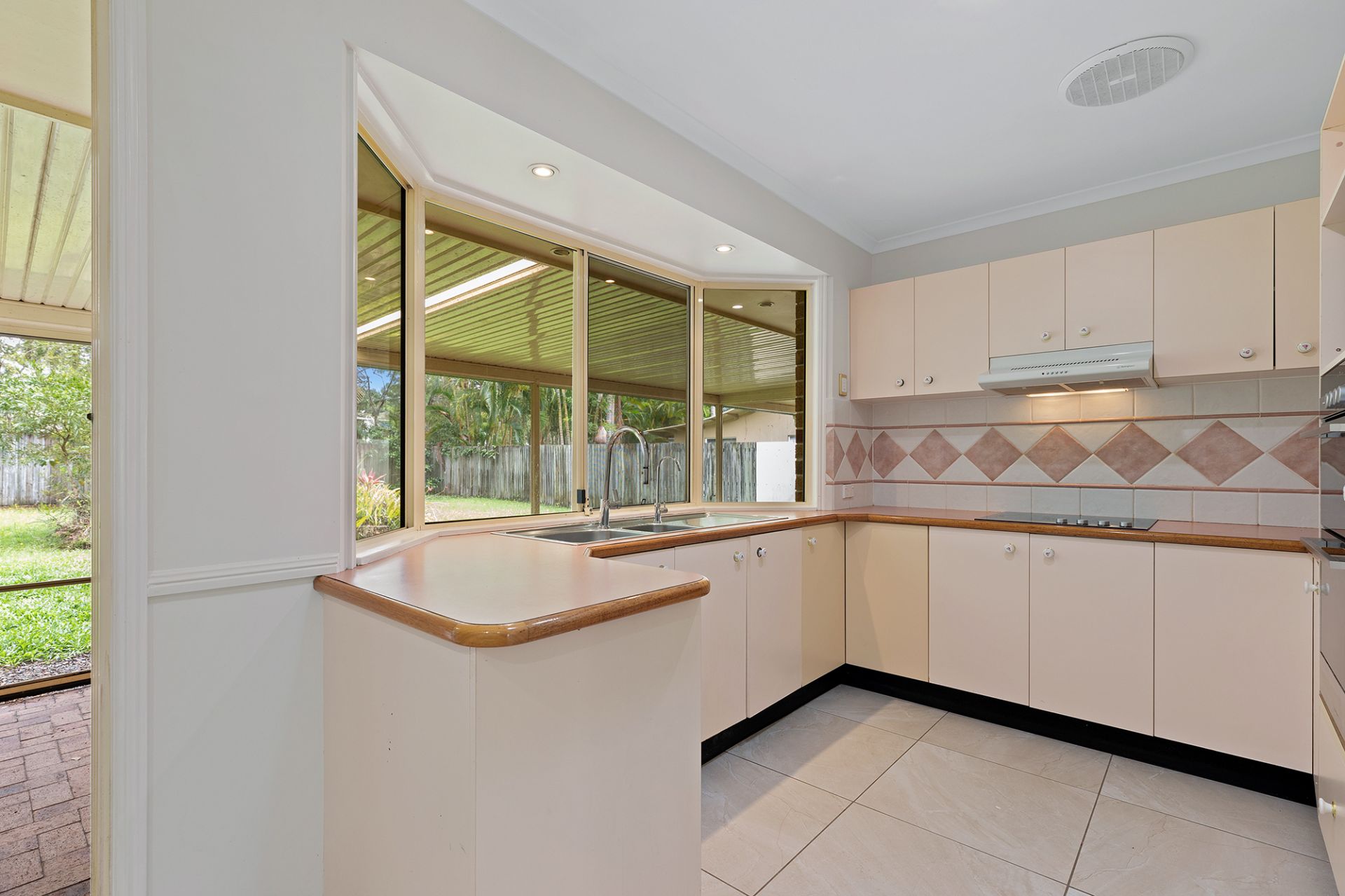 22 Lyndhurst Grove Tewantin QLD, Tewantin - Thumbnail 7