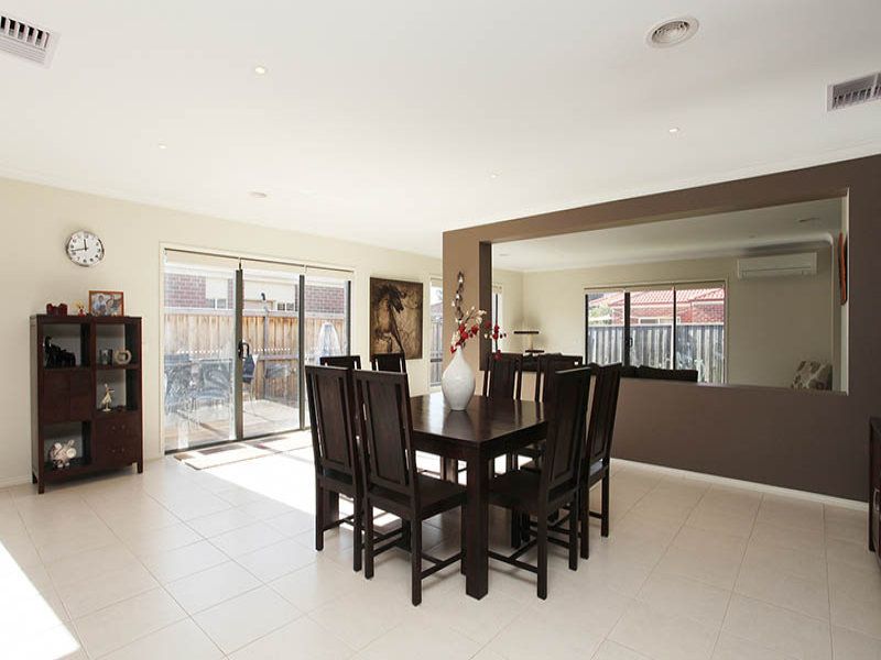 48 Tuross Crescent SOUTH MORANG, South Morang - Thumbnail 6