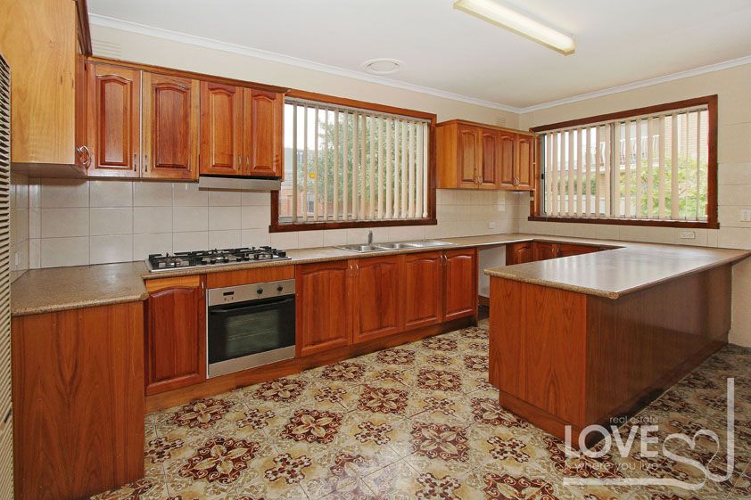 POTENTIAL DEVELOPMENT – (STCA) NORTH ESSENDON MAJOR ACTIVITY CENTRE 978m2 + 996m2 TOTAL 1974m2
