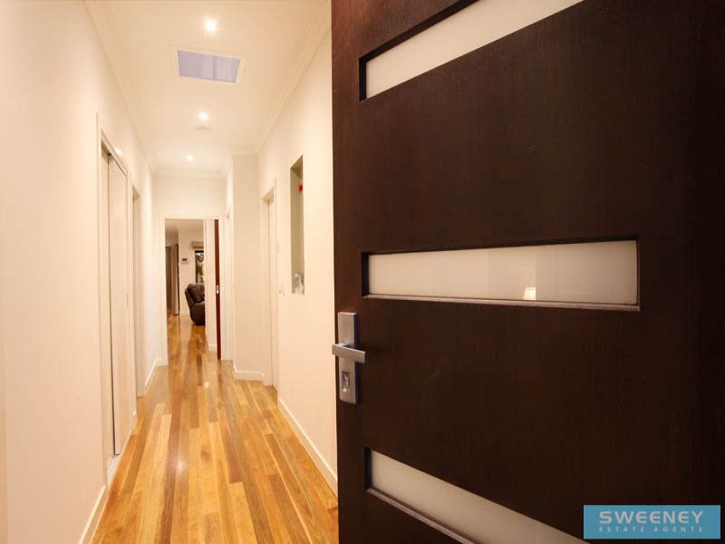10 Jamieson Link, Caroline Springs - Thumbnail 5