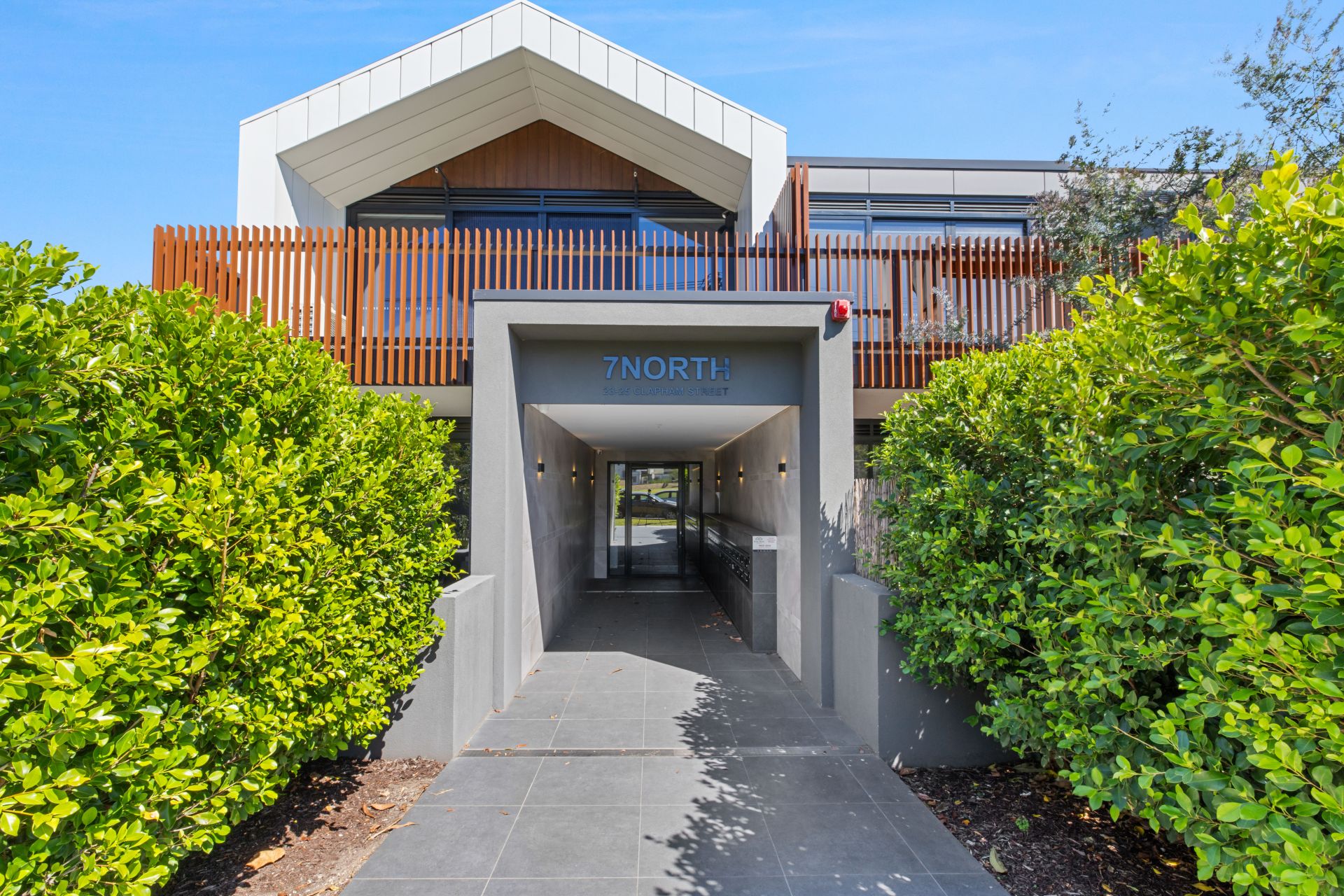 Central Modern Apartment.