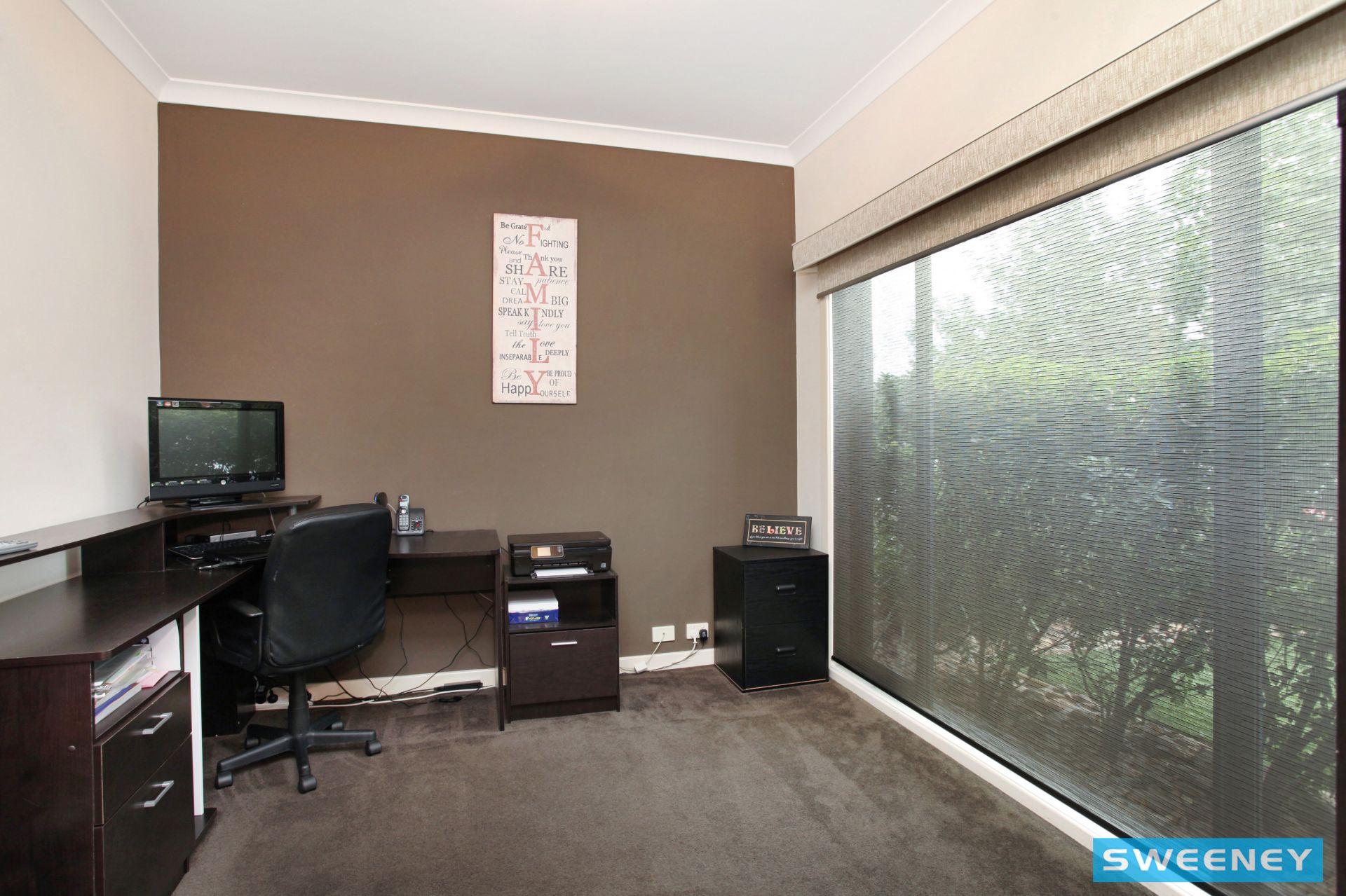 8 The Avenue, Caroline Springs - Thumbnail 6