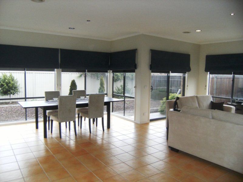 4 Swanhurst Green, Caroline Springs - Thumbnail 5