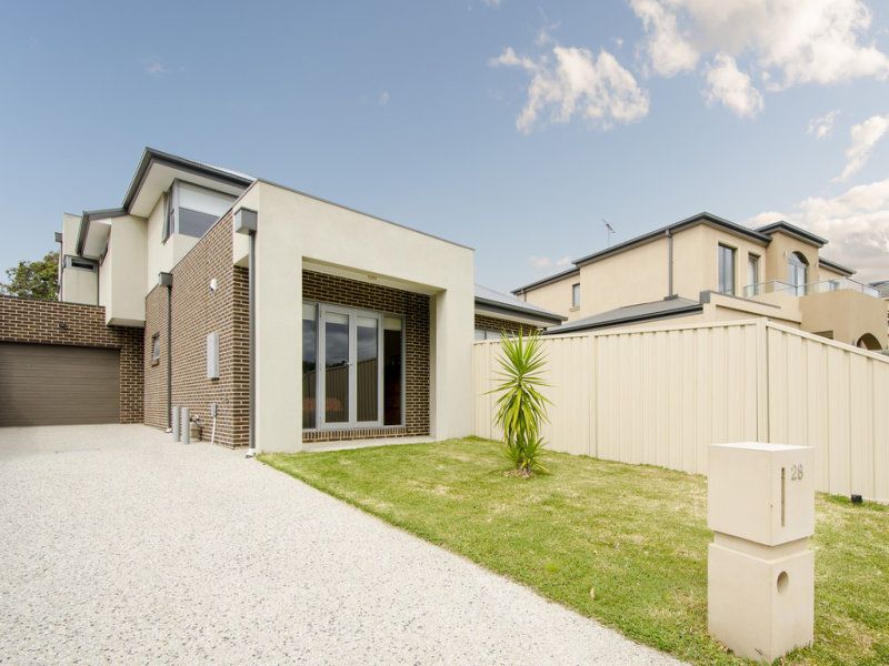 28 Seaview Crescent, Seaholme - Thumbnail 2