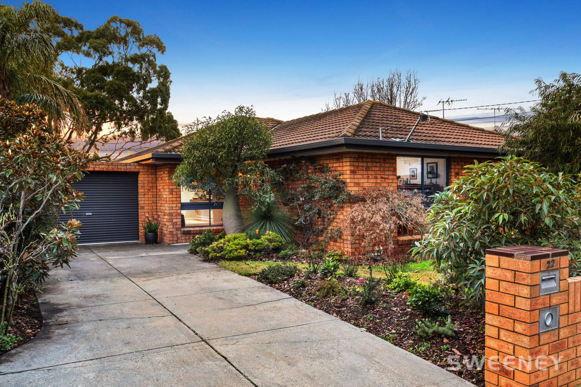 22 Hoddle Way, Altona Meadows - Thumbnail 2