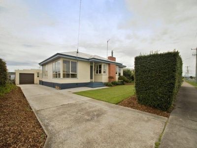 4
 
 
 
  
 
 
 2
 
 
 
  
 
 
 2
 
 
 
 
 
 
 
 90 Nicholls Street, DEVONPORT TAS 7310, Devonport - Thumbnail 2