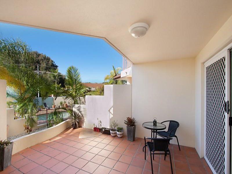 2/5 Ocean Street 'Ocean Place' KIRRA QLD, ' Kirra - Thumbnail 5