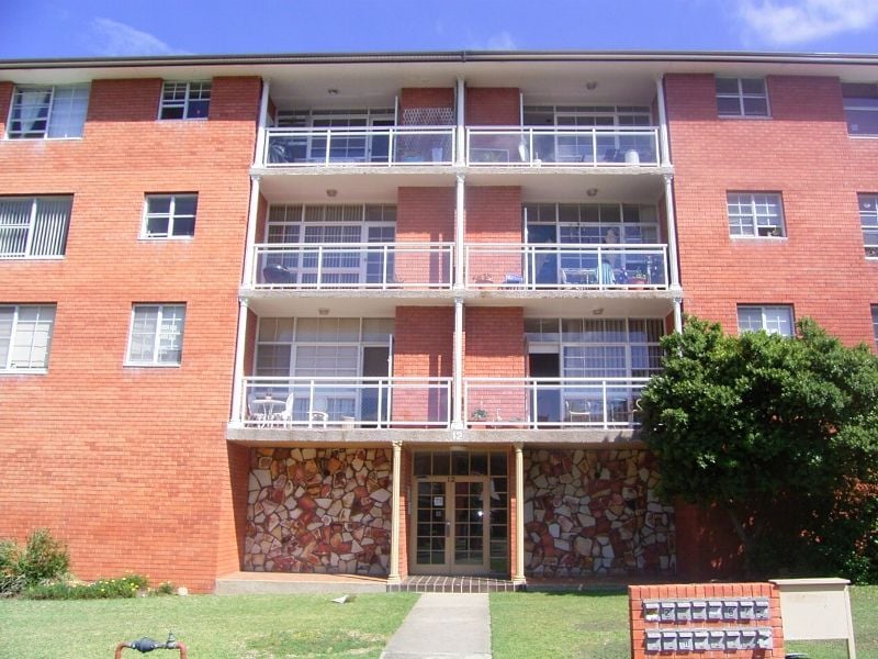12 Elizabeth Place