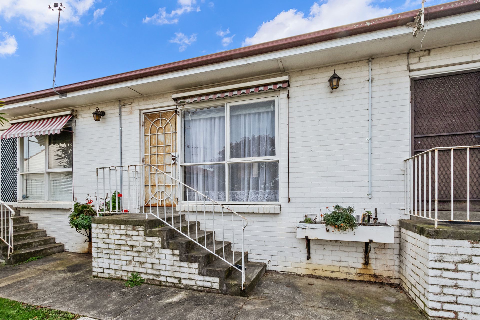 Convenient & Affordable Studio Apartment