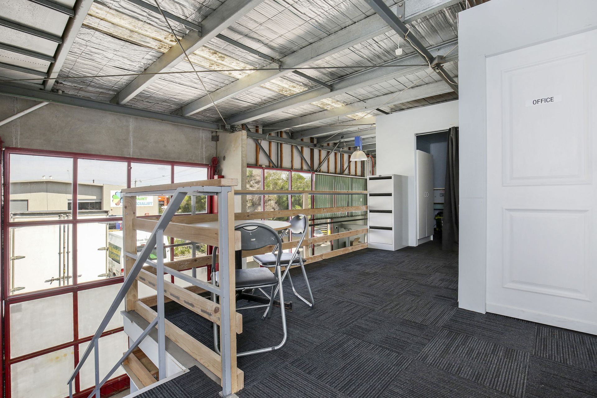 GREAT INDUSTRIAL INVESTMENT - SUPERBLY POSITIONED STORAGE UNIT WITH MEZZANINE OFFICE IN SOUGHT AFTER  INDUSTRIAL POCKET OFF SETTLEMENT ROAD