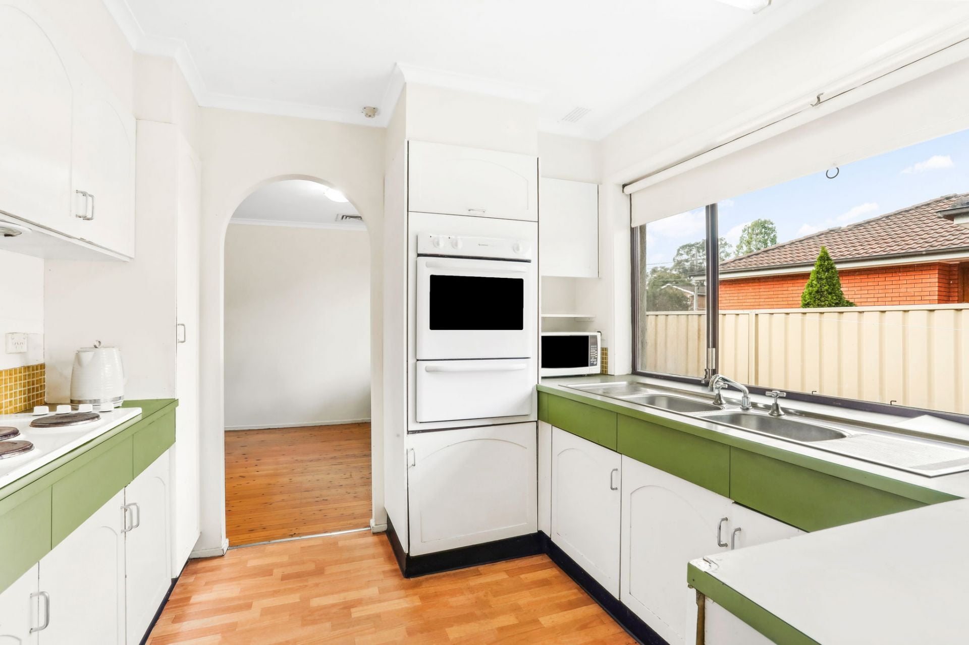 8 Ruthven Avenue Milperra NSW, Milperra - Thumbnail 3