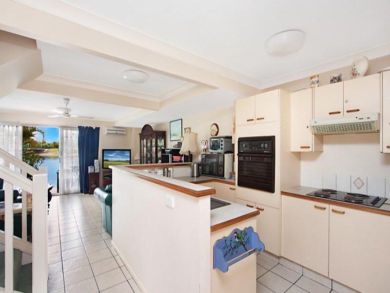 122/2-10 Coolgardie St 'Isle Of Palms' ELANORA QLD, 'Isle Of Palms' Elanora - Thumbnail 4