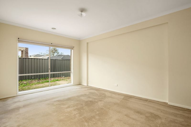 17 Rowell Drive, Mernda - Thumbnail 5