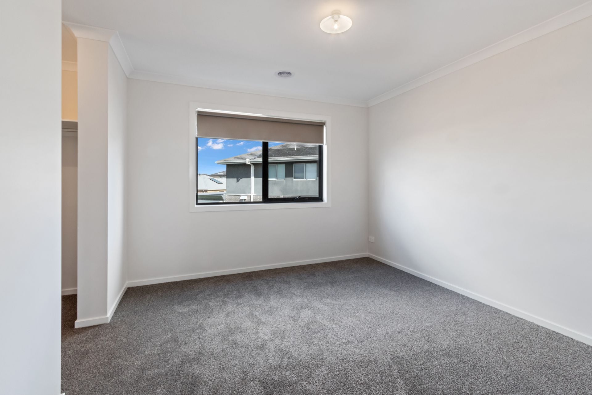 STYLISHNESS, SIZE & LOCATION, WHAT A WINNER!  ** ON HOLD **