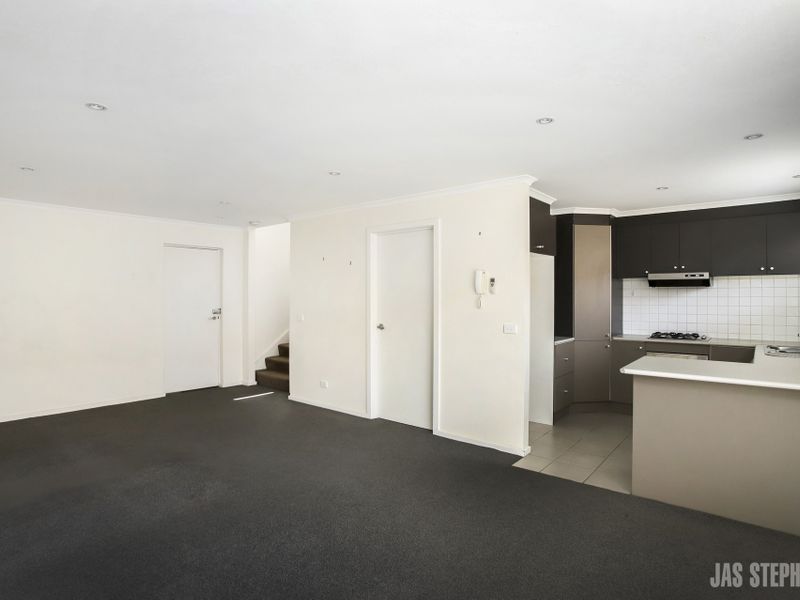7/102 Cross Street West Footscray VIC, West Footscray - Thumbnail 4