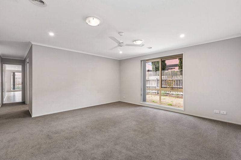 12 Spinningdale Close, Seabrook - Thumbnail 3