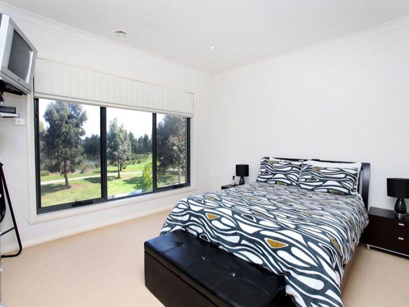 7 Waterside Drive, Burnside Heights - Thumbnail 8