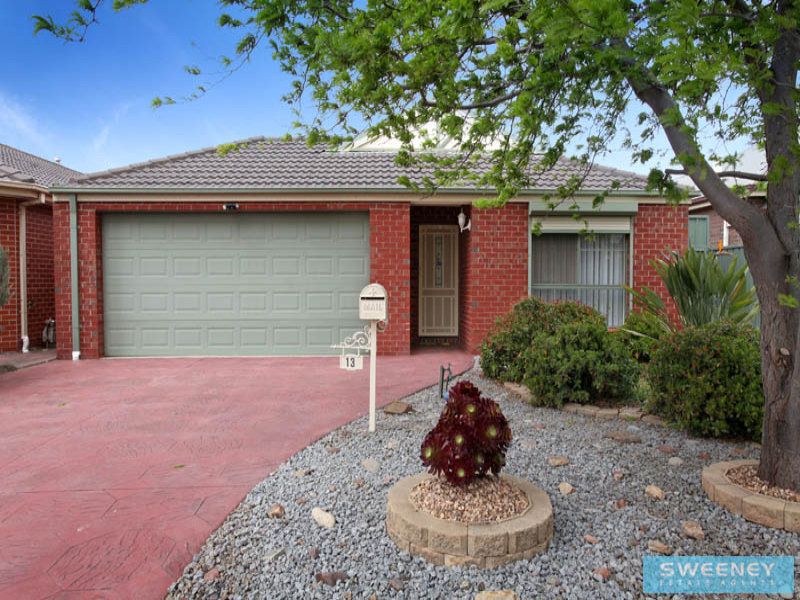 13 William Circuit, Caroline Springs - Thumbnail 2