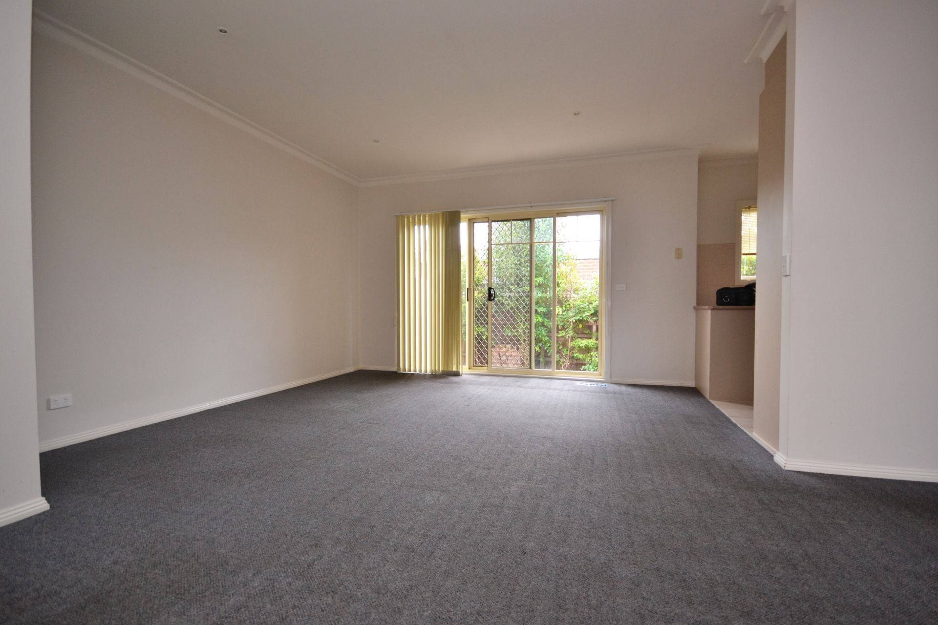 A PROPERTY TO CATCH YOUR EYE