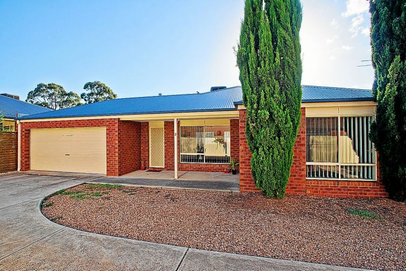 2/5 Russell Street, Bacchus Marsh - Thumbnail 2