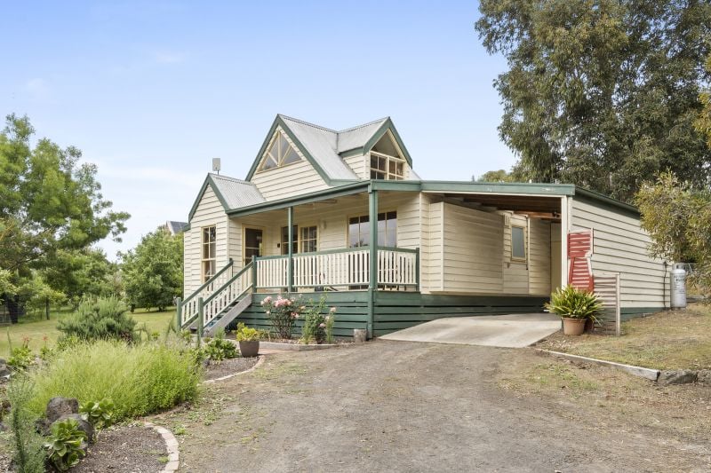 9 Edmundson Street Birregurra VIC