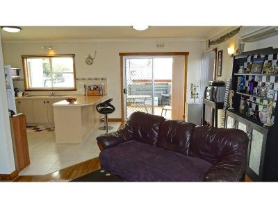 3
 
 
 
  
 
 
 1
 
 
 
  
 
 
 2
 
 
 
 
 
 
 
 98 Madden Street, DEVONPORT TAS 7310, Devonport - Thumbnail 8