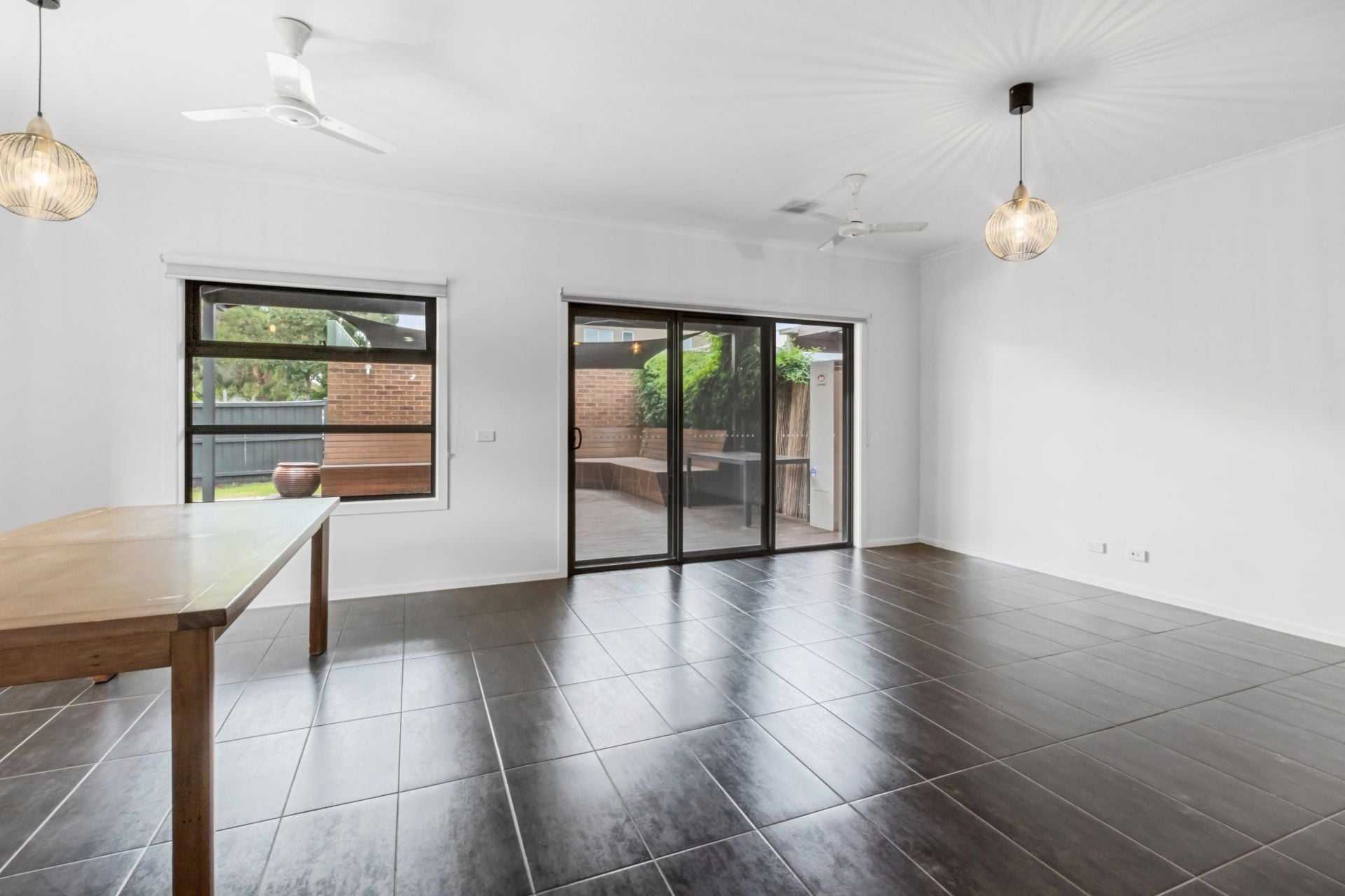 FLAWLESS DESIGN & SPACE IN THE DESIRED AURORA ESTATE
