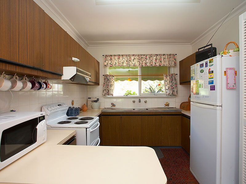 8 Cowra Street, Altona - Thumbnail 3