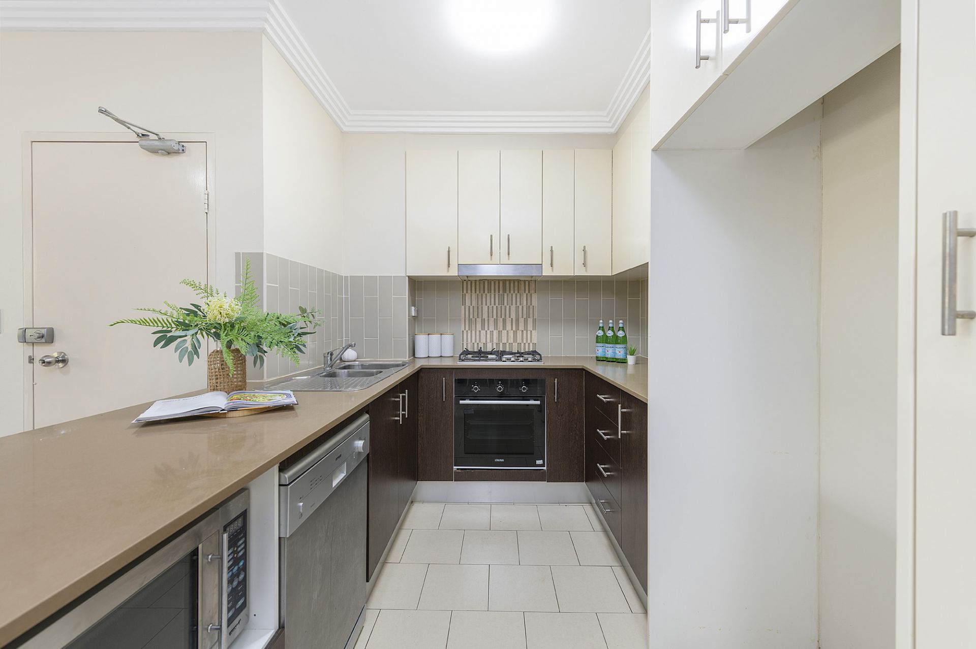 10/11-19 Mandemar Avenue, Homebush West, West - Thumbnail 5